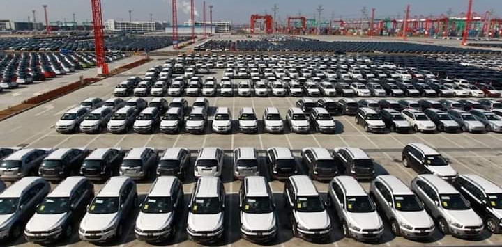 The Chinese Like It Big! Cars Too！